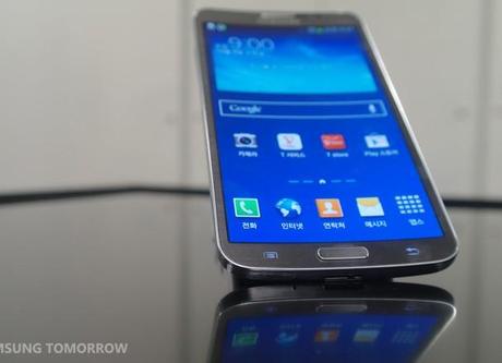 Samsung Galaxy Round – Erstes Smartphone mit gewölbtem Display