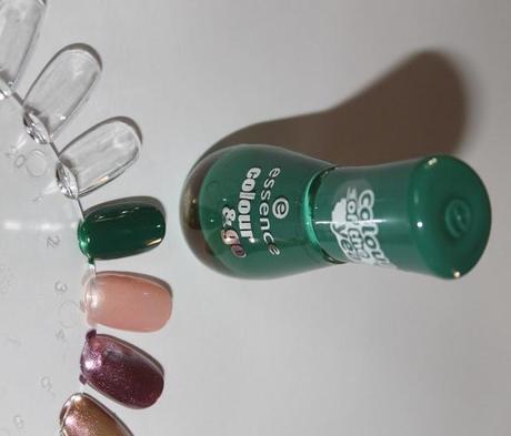 Getestet + geswatcht: Essence Colour and Go Nagellack 159 the green & the grunge