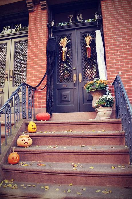 New York Halloween 2013 Haustür Treppe
