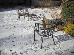 Gartenstühle im Winter - Flickr Shamanic Shift