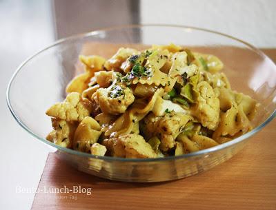 Rezept: Pasta mit gröstetem Blumenkohl, Gorgonzola und Honig