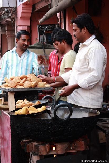 Fritiertes in Jaipur