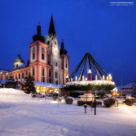 Stille_Basilika-Mariazell-Adventkranz-Winter