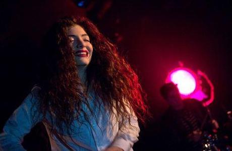 http://commons.wikimedia.org/wiki/File:Lorde_in_Seattle_2013_-_2.jpg