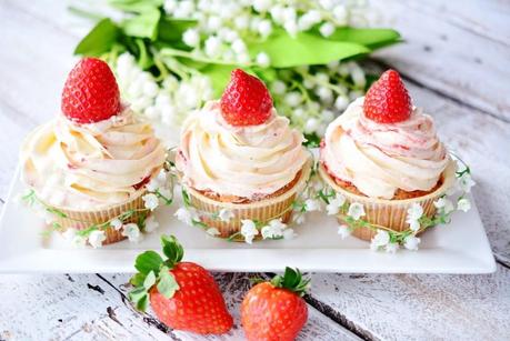 Sunday Morning - Erdbeer Cupcakes