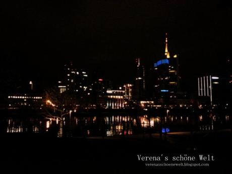 Wordless/Wordful Wednesday: Frankfurt by night