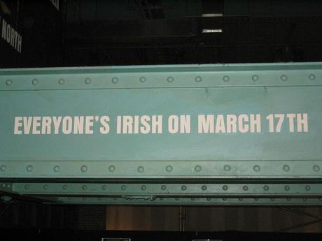 Kuriose Feiertage - 17. März - St. Patricks Day - Guinness_Storehouse_St._Patrick's_Day_sign via Wiki Commons