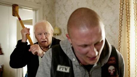 Der Hundertjährige, der aus dem Fenster stieg... (Tragikomödie, Regie: Felix Herngren, 21.03.)