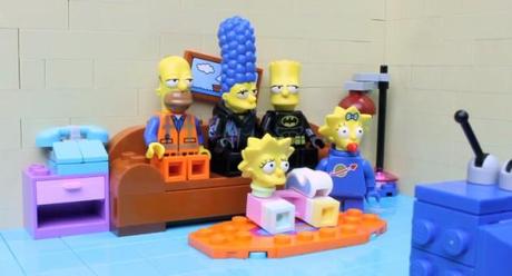 Simpsons Couch Gag mit LEGO Steinen nachgestellt