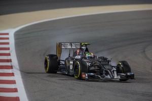d reinhard bah 14 2807 300x200 Formel 1: Hamilton bezwingt Rosberg im Silberpfeil Duell
