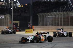 jm1406ap531 300x200 Formel 1: Hamilton bezwingt Rosberg im Silberpfeil Duell