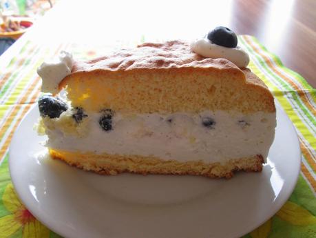 KW17/2014 - Die Leckereien der Woche - Biskuit-Quark-Torte mit Früchten