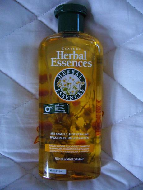 New In | Herbal Essences Shampoos