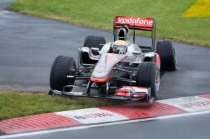 2011 Canadian GP   Hamilton 300x199 Formel 1: Montreal 2011   ein legendärer Kanada GP