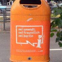 Immer ein sauberer Spruch – Papierkörbe in Berlin