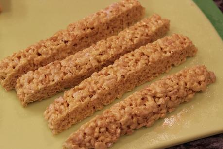 Leckere Ricecrispies-Riegel mit Marshmallows oder Marshmallow-fluff