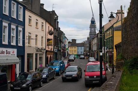 Tuam, High Street in Irland