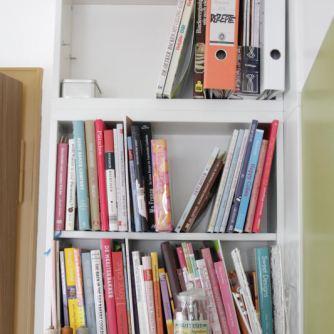 Tortenschrank Bücher Anna im Backwahn Das Lieblingsmöbelstück im Haus – mein Tortenschrank
