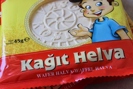 Kağıt Helva Arası Dondurma / Eis in Kagit Helva
