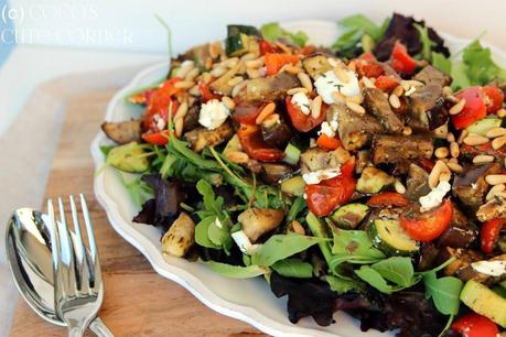 Salat mit mediteranem Gemüse und Ziegenfrischkäse - etwas Entspannung