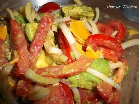Tomate-Avokado Salat