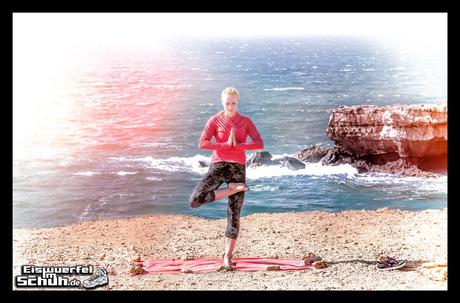 EISWUERFELIMSCHUH - YOGA Motivation Ocean Beach Summer Sun Cliff (2)