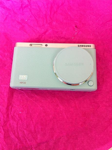 Samsung NX mini