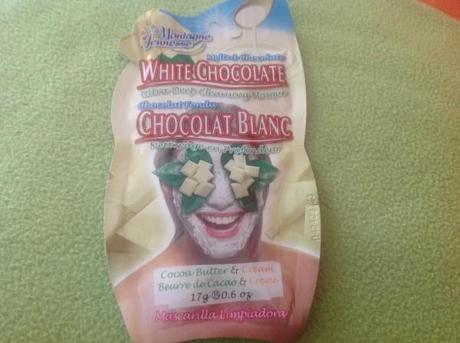Eine leckere Maske, die nach weißer Schokolade duftet. 