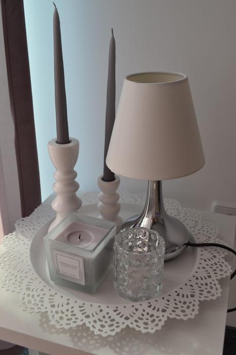 | How to Style your Bedside Table |