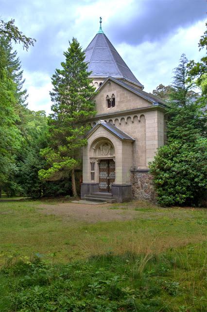 Besuch bei Bismarck: Kapelle