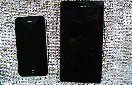 sony-t3-iphone-5