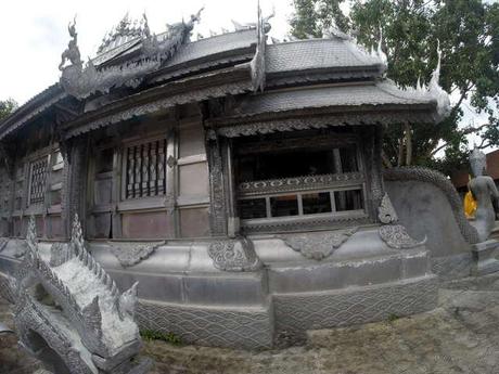 Wat-Sri-Suphan-Silver-Temple-13