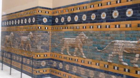 Outfit The Ishtar Gate in Berlin 4