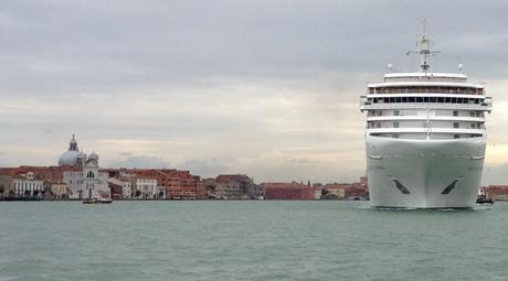 Kreuzfahrtschiffe Venedig