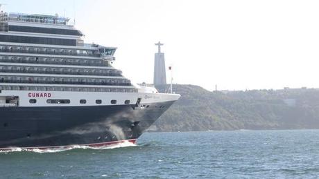 17_Kreuzfahrtschiff-Queen-Victoria-Cunard-Line-Lissabon-Portugal-Christo-Rei