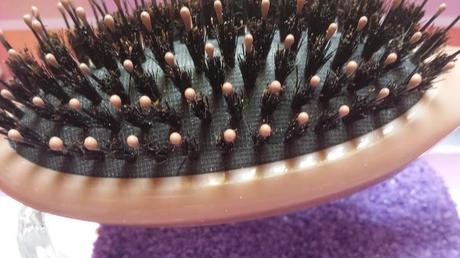 [NEU] Review: Schöne Haare mit der Professional Keratin-Pflegebürste?