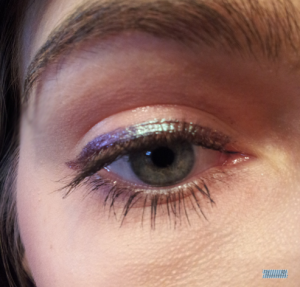 catrice_eyeliner_peacocktail_2
