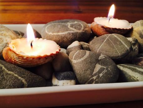 Sommerlichter im November: Kerzen aus Muscheln