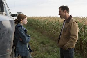 Farmer Cooper (McConaughey) mit seiner Tochter Murph (Mackenzie Foy)