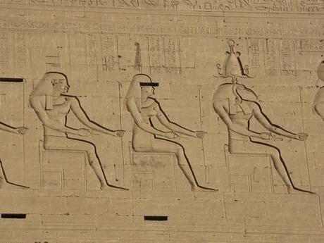 24_Maat-Relief-des-Horus-Tempel-Edfu-Aegypten-Nil-Nilkreuzfahrt