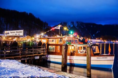 Das weihnachtliche Schiff am Tegernsee. Foto: Stefan Schiefer / TTT GmbH