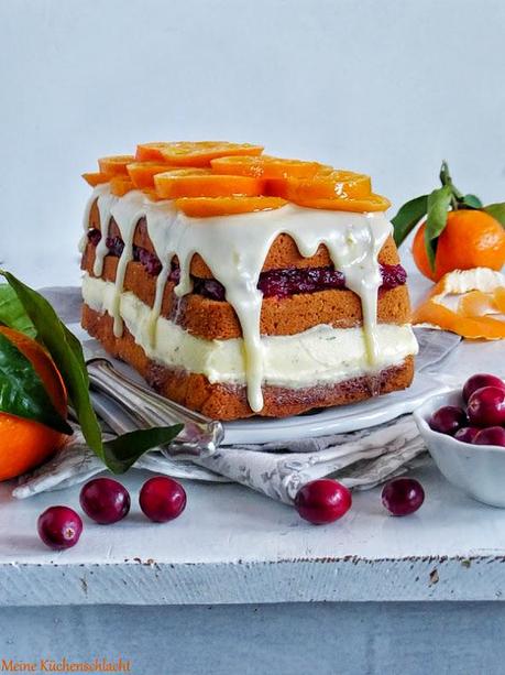 Cranberry &amp; Mandarinen Kuchen mit Thymian Buttercreme und kandierten ...