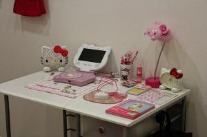 Der Hello Kitty Room zeigt ein ganzes Zimmer eingerichtet als Hello Kitty Zimmer
