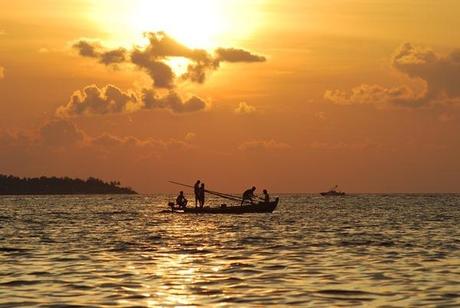 Reiseziel-Februar-Malediven-Sonnenuntergang