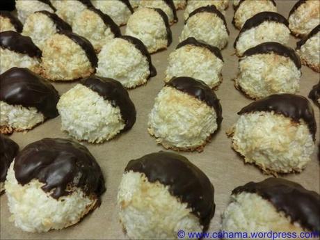 comp_CR_CIMG7868_Tres_Leches_Coconut_Macaroons