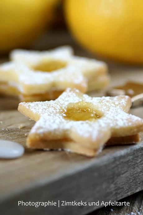 Weihnachtsklassiker im neuen Gewand: Zitronen-Spitzbuben mit Lemon-Curd