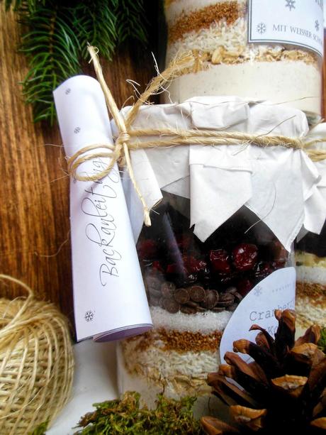 Geschenke aus der Küche (last minute) - Backmischungen im Glas: Apfel-Zimt Cookies mit weißer Schokolade & Cranberry-Kokos Cookies mit Vanille