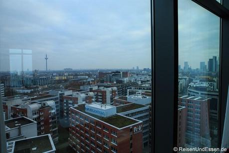 Blick von unserem Zimmer im Radisson Blu Frankfurt