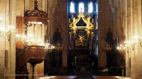 Kanzel und Altar St. Sernin