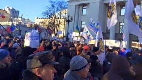 Kiew: Massenproteste gegen die Regierung nehmen zu